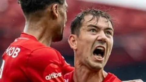 国米欧冠对决费耶诺德获胜，图拉姆贡献20射，总比分4-1挺进八强